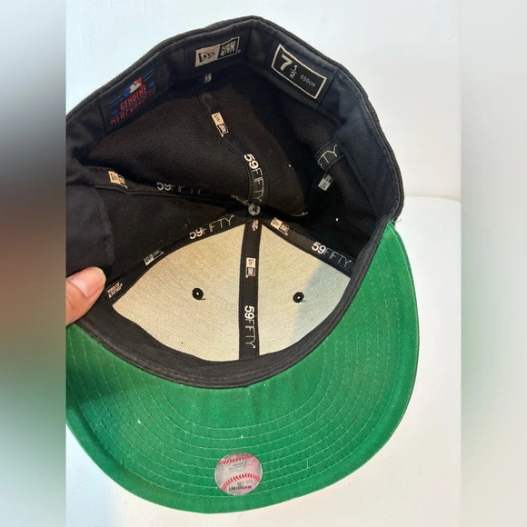 Los Angeles New Era 59 FIFTY cap in black and green Size 7 1/2 - Picture 2 of 5